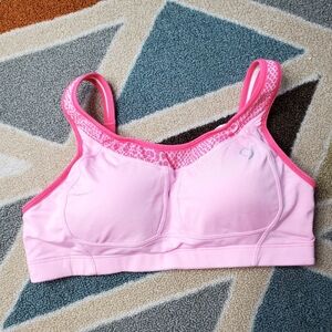 46) VERO Pink Sports Bra Sz. Med